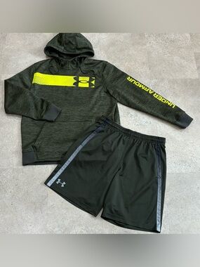 Men’s UNDER ARMOUR Hoodie Sweatshirt & Athletic Shorts, sz Large